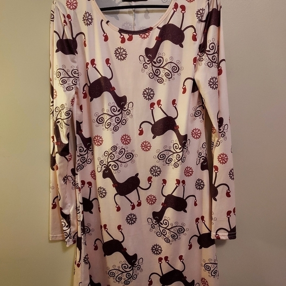 For G&PL Reindeer dress med - Picture 7 of 9